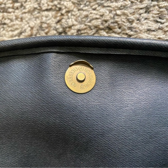 Chinese Laundry Shoulder Bag - Picture 5 of 9